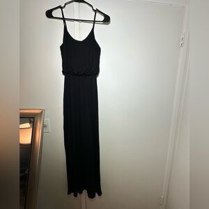 Lush black simple dress